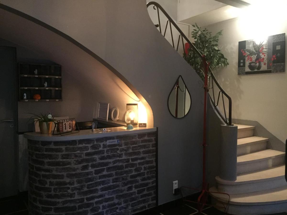 Hotel Restaurant Cousseau Parentis-en-Born Εξωτερικό φωτογραφία