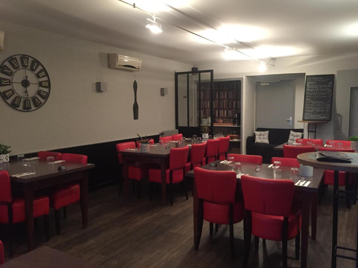 Hotel Restaurant Cousseau Parentis-en-Born Εξωτερικό φωτογραφία